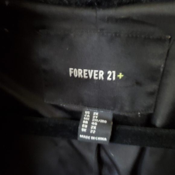 EUC FOREVER 21 FAUX FUR JACKET SIZE 2X - Picture 2 of 5